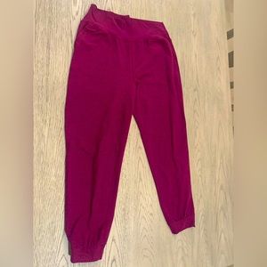 Beyond Yoga  Spacedye Joggers In Aubergine Beet.